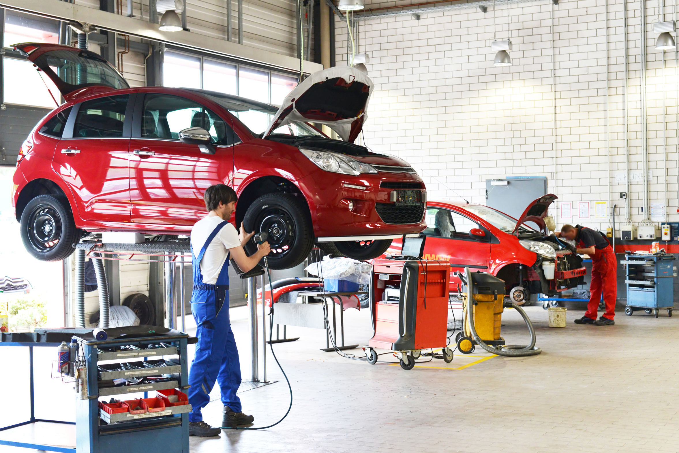 Kfz-service Buila Parts And More Gmbh Kfz-Servicetechniker - Lehrgänge - Weiterbildung - Aus- & Weiterbildung